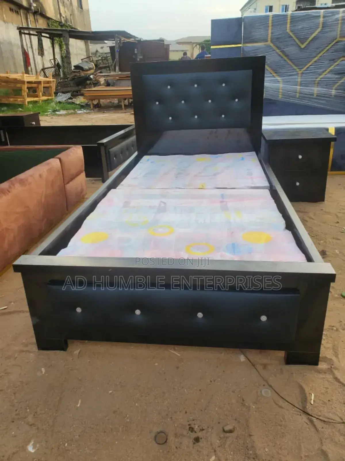 Small Size Wooden Bedframe