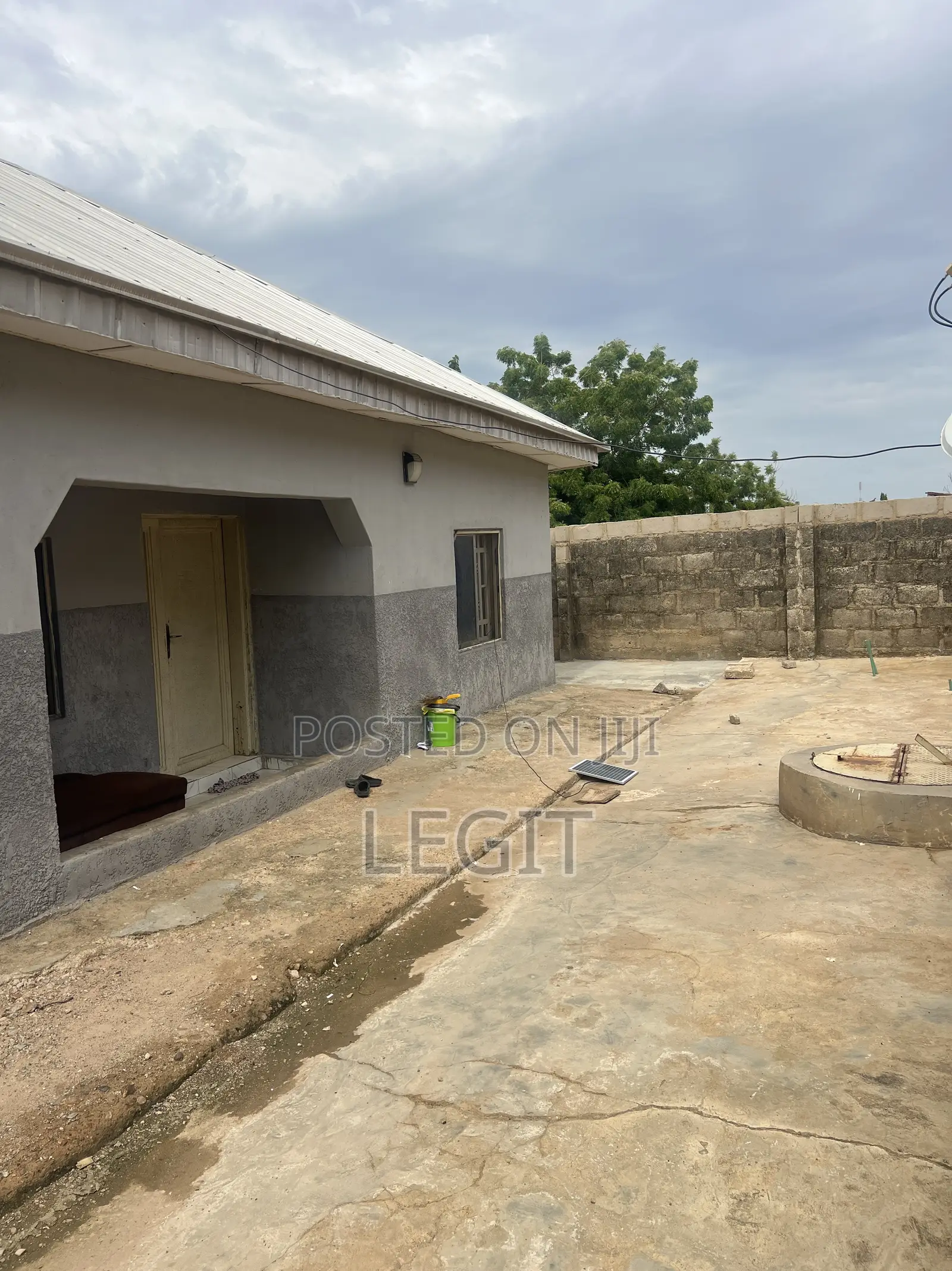 2bdrm Block of Flats in Minna for sale