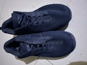 Photo - Okrika Shoe Lace