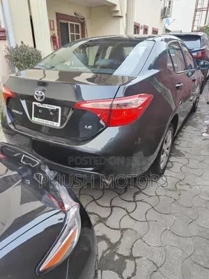 Toyota Corolla 2018 Black