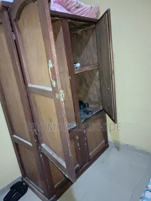 Neatly Used Wardrobe