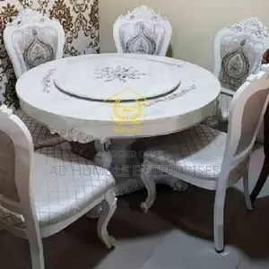 Round Shape Dinning Set by 4 Seater