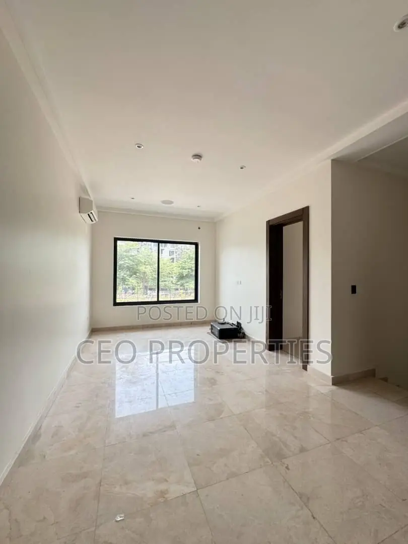 4bdrm Maisonette in Banana Island for rent