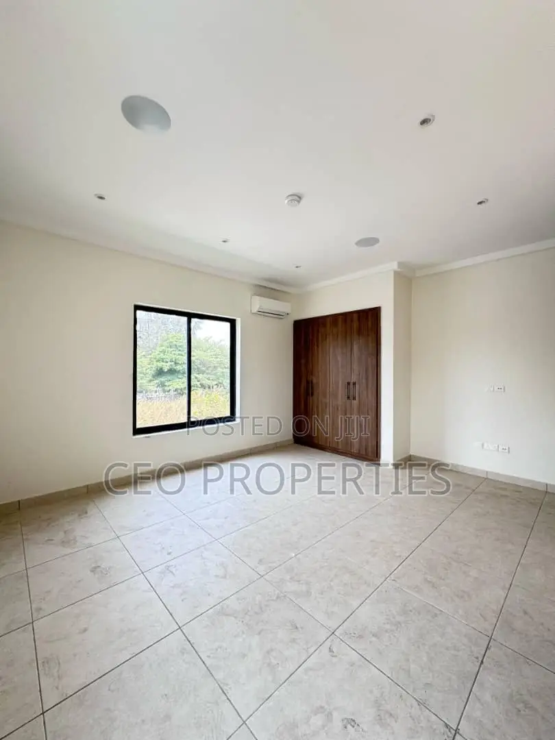 4bdrm Maisonette in Banana Island for rent