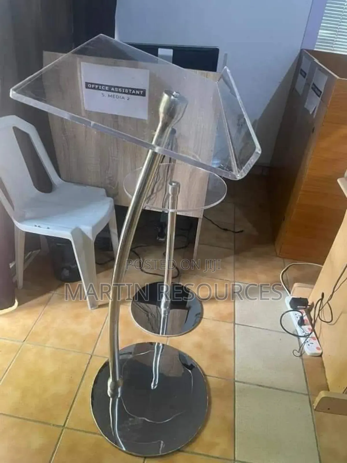 Single Pole Pulpit