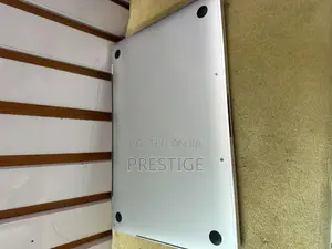 Laptop Apple MacBook Pro 2016 8GB Intel Core I5 SSD 512GB