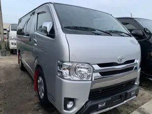 Toyota HiAce 2014 Silver