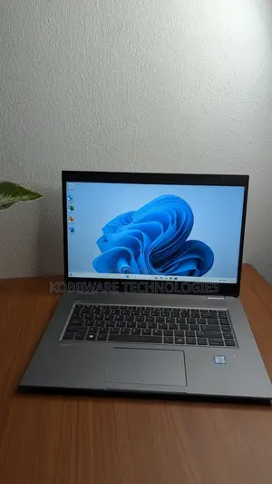 Laptop HP ZBook Studio G5 32GB Intel Core I7 SSD 512GB