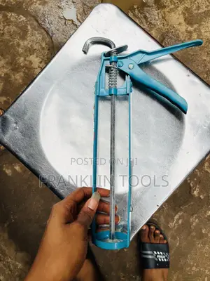 Skeleton Caulking Gun 9”