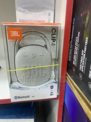 JBL Clip 4