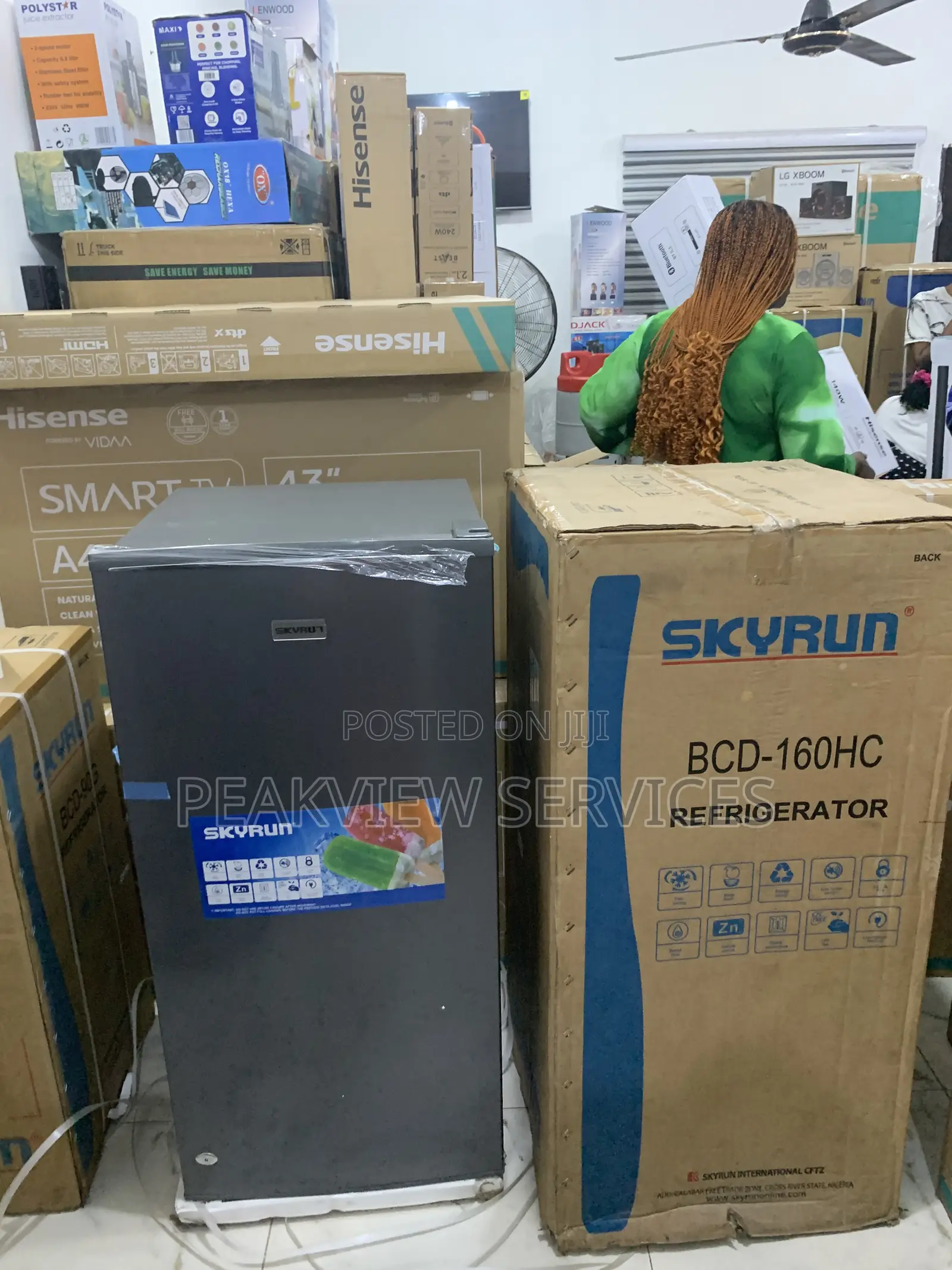 Skyrun 160l Compact Refrigerator With Freezer