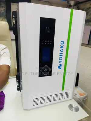 3.5kva Yohako Solar Inveter 24v.