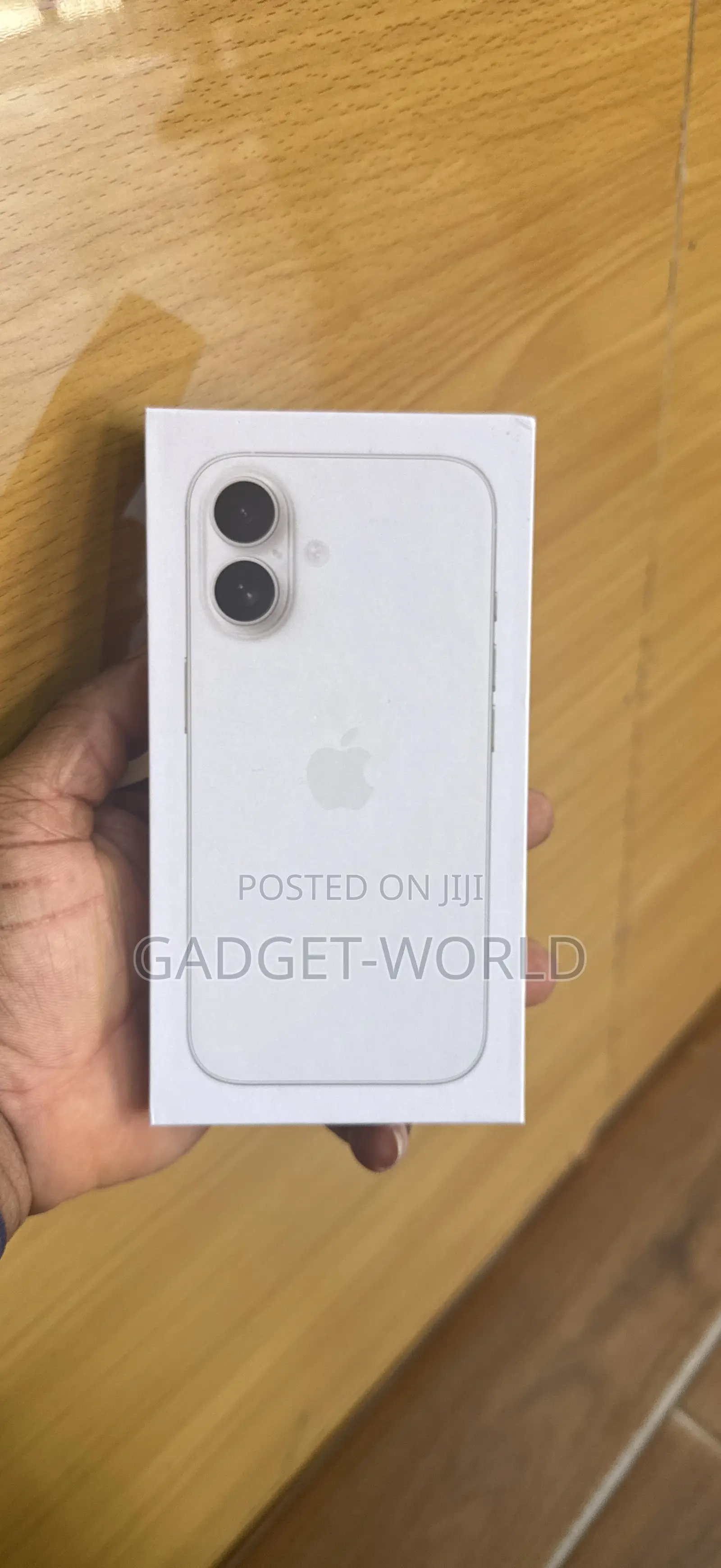 New Apple iPhone 16 128 GB White