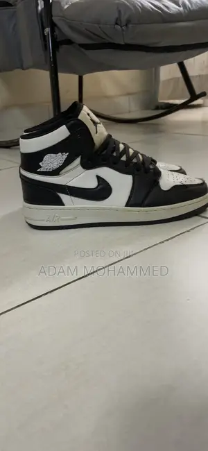Nike Air Jordans – Size 41, Clean