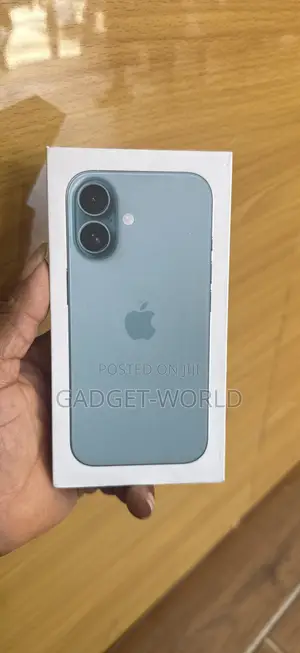 New Apple iPhone 16 256 GB Green