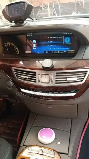 Benz C-Class 2010 Android Screen