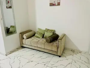 Furnished 2bdrm Apartment in Orchid Road, Lekki Phase 2 for rent