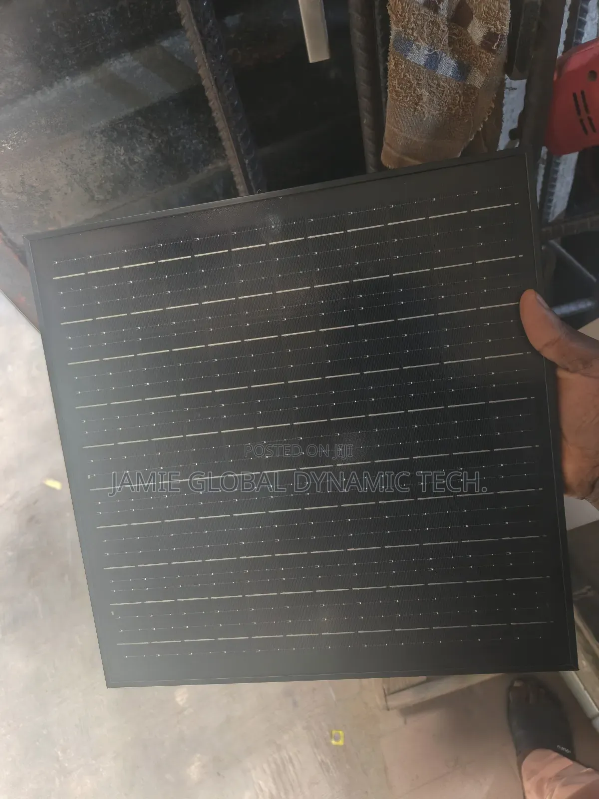 Intelligent Solar Flood Light With Alert Camera