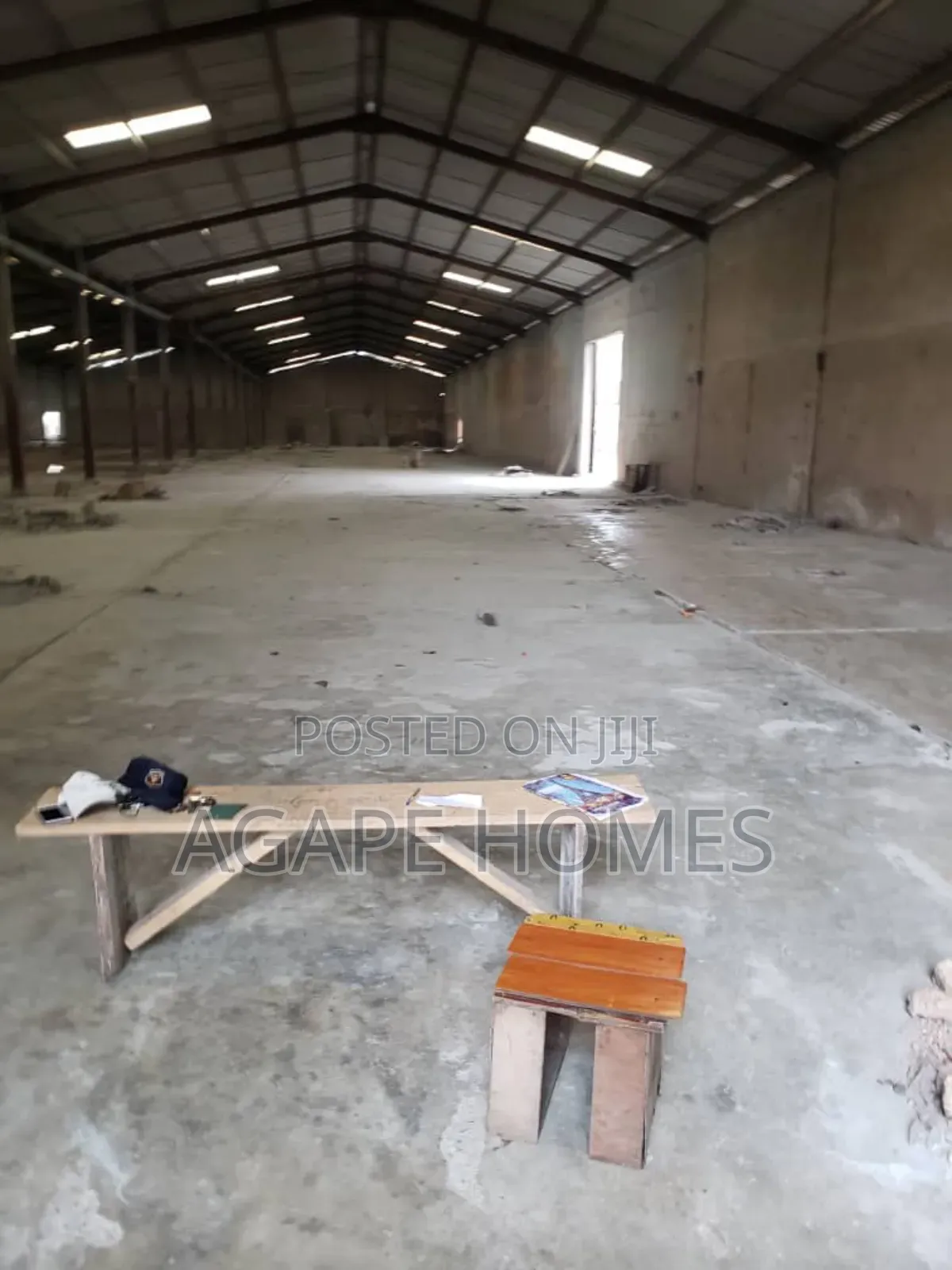 Warehouse for Lease (Self Compound)