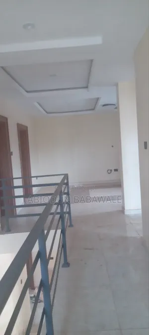 5bdrm Duplex in Mabushi District for rent
