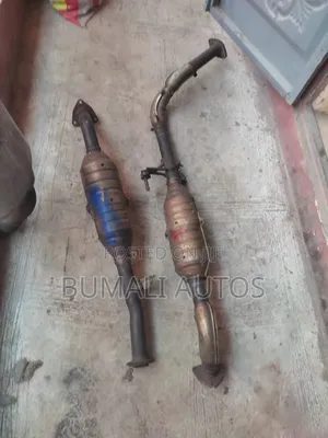 Complete Catalyst Converter Toyota Sequoia 2001-2004 Model