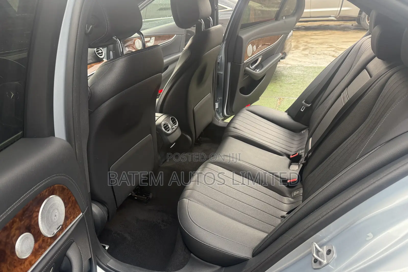 Mercedes-Benz E300 2018 Blue
