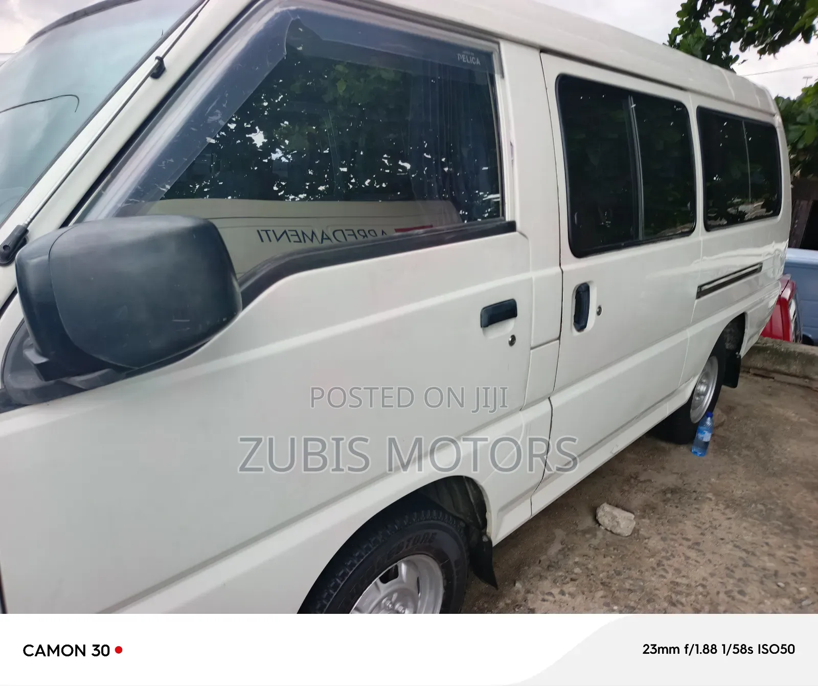 Mitsubishi Delica 2013 White