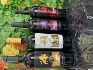 Photo - British Street Red And White Wine