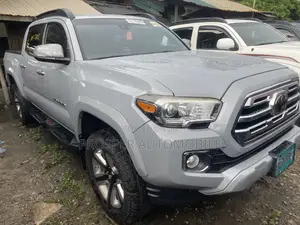 Toyota Tacoma Limited 2018 Burgundy
