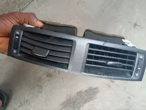 Centre Ac Vent Is250