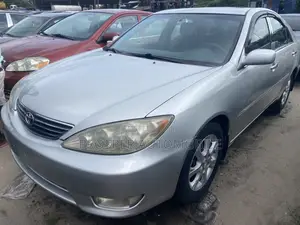 Toyota Camry XLE 4dr Sedan (2.4L 4cyl 5A) 2006 Silver