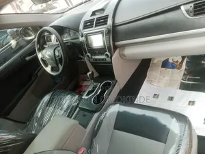 Toyota Camry XLE 4dr Sedan (3.5L 6cyl 6A) 2014 Blue