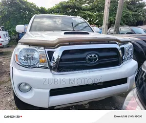 Toyota Tacoma 2008 White