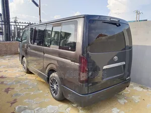 Toyota HiAce SV Premium 2013 Gray