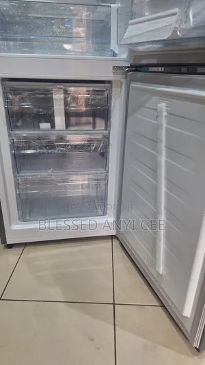 Hisense 268l Bottom Freezer Double Door Fridge Dispenser