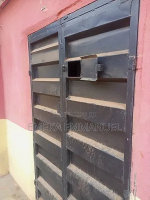 Shop to Let