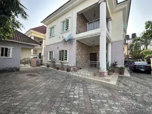 4bdrm Duplex in Lugbe District for sale