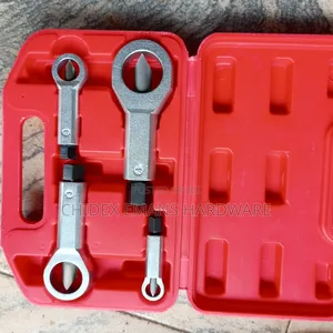 4-Piece Nut Splitter Cracker Remover Extractor Tool Set.