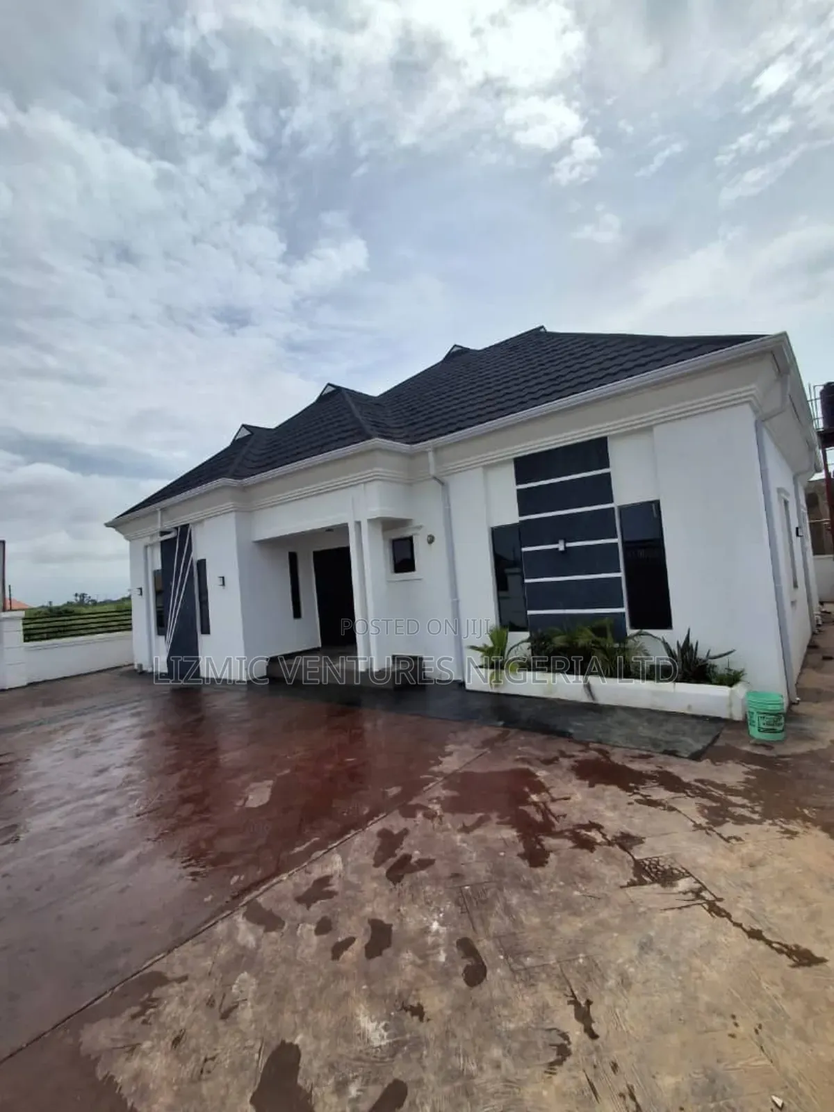 Furnished 3bdrm Bungalow in Blue Stone Garden, Obafemi-Owode for sale