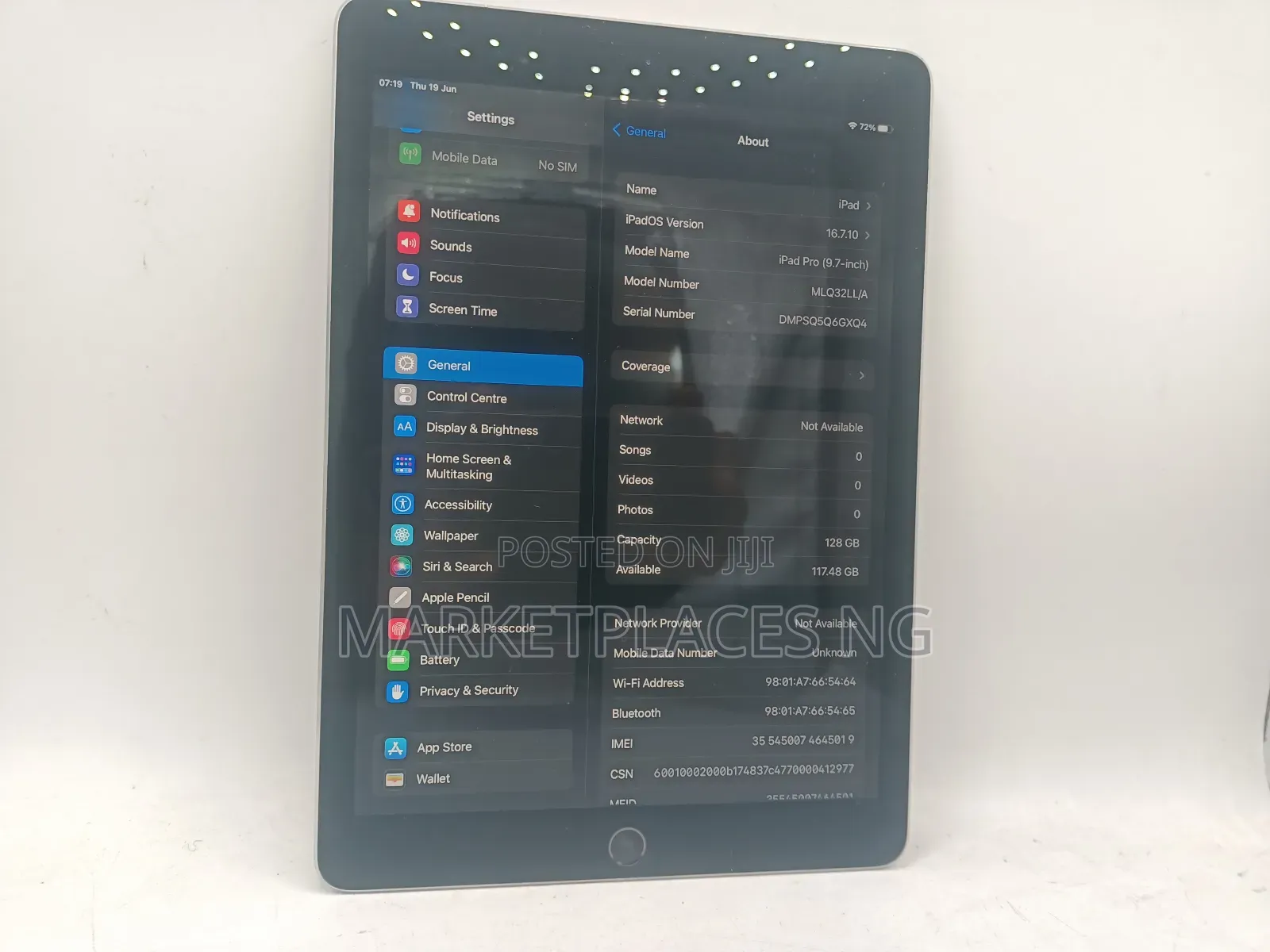 Apple iPad Pro 9.7 (2016) 128 GB Gray