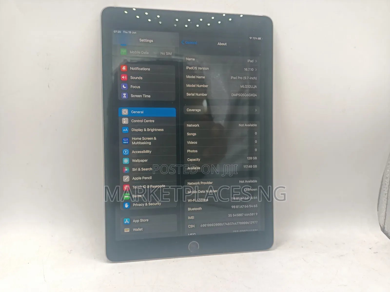 Apple iPad Pro 9.7 (2016) 128 GB Gray