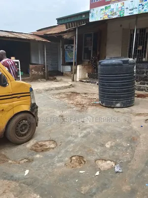 Old Commercial House With Many Shop at the Front House Bd