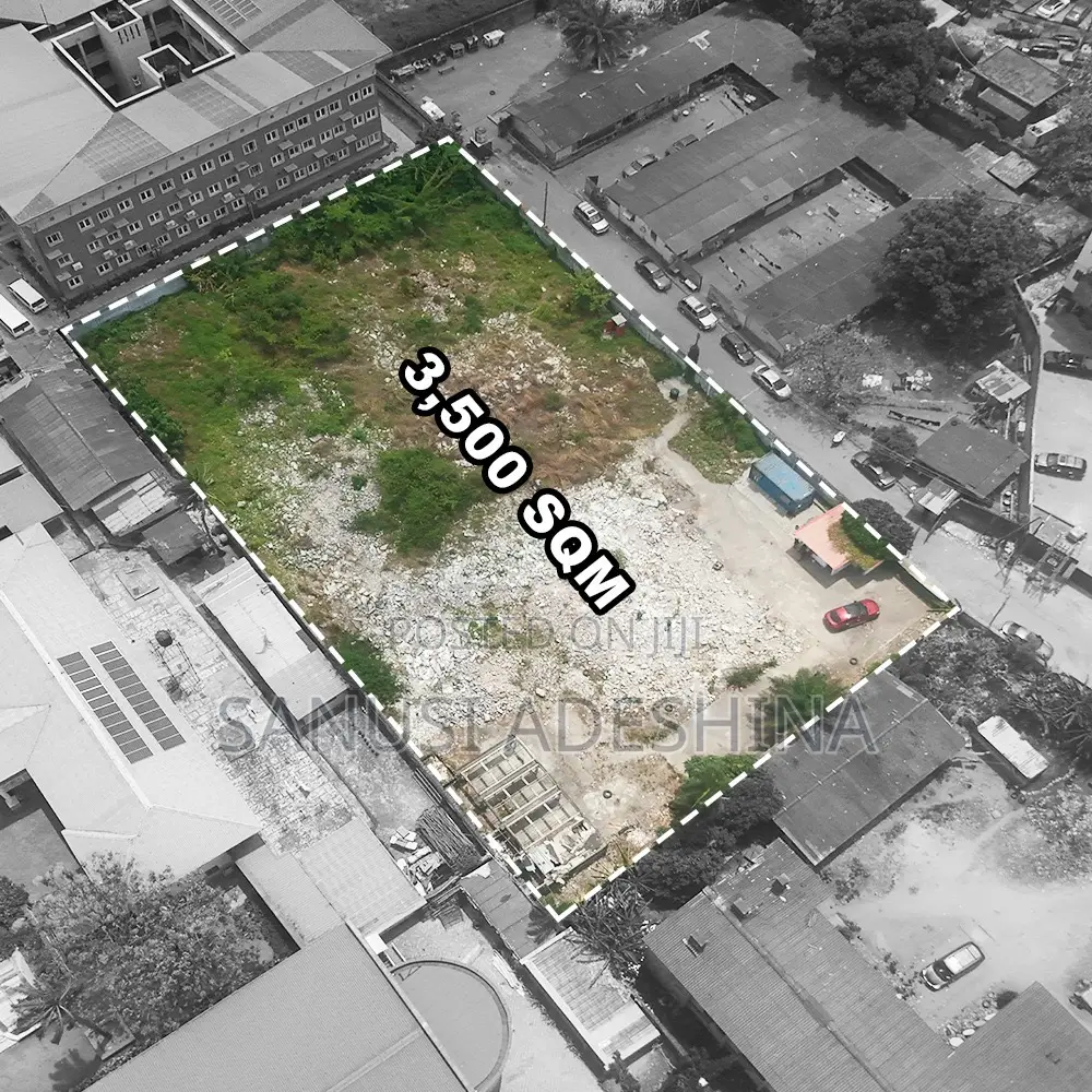 40sqm of a Shop at Off 3rd Avenue,Ground Floor