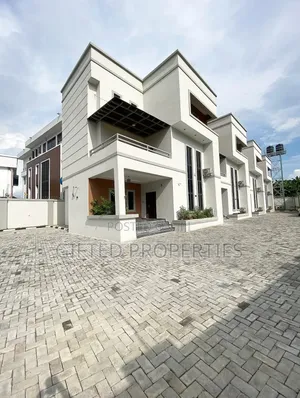 4bdrm Duplex in Old Gra Port for rent