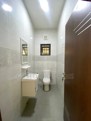 4bdrm Duplex in Old Gra Port for rent