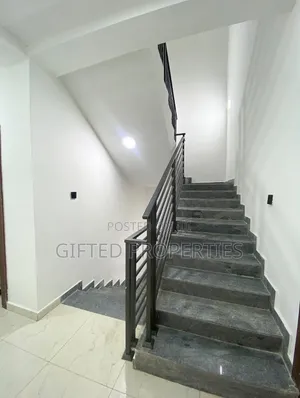 4bdrm Duplex in Old Gra Port for rent