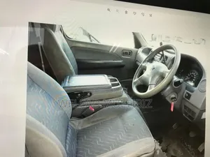 Nissan Caravan (Urvan) 2011 Silver