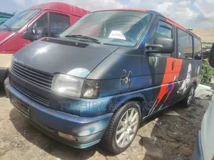 Volkswagen Transporter 2004 Grey