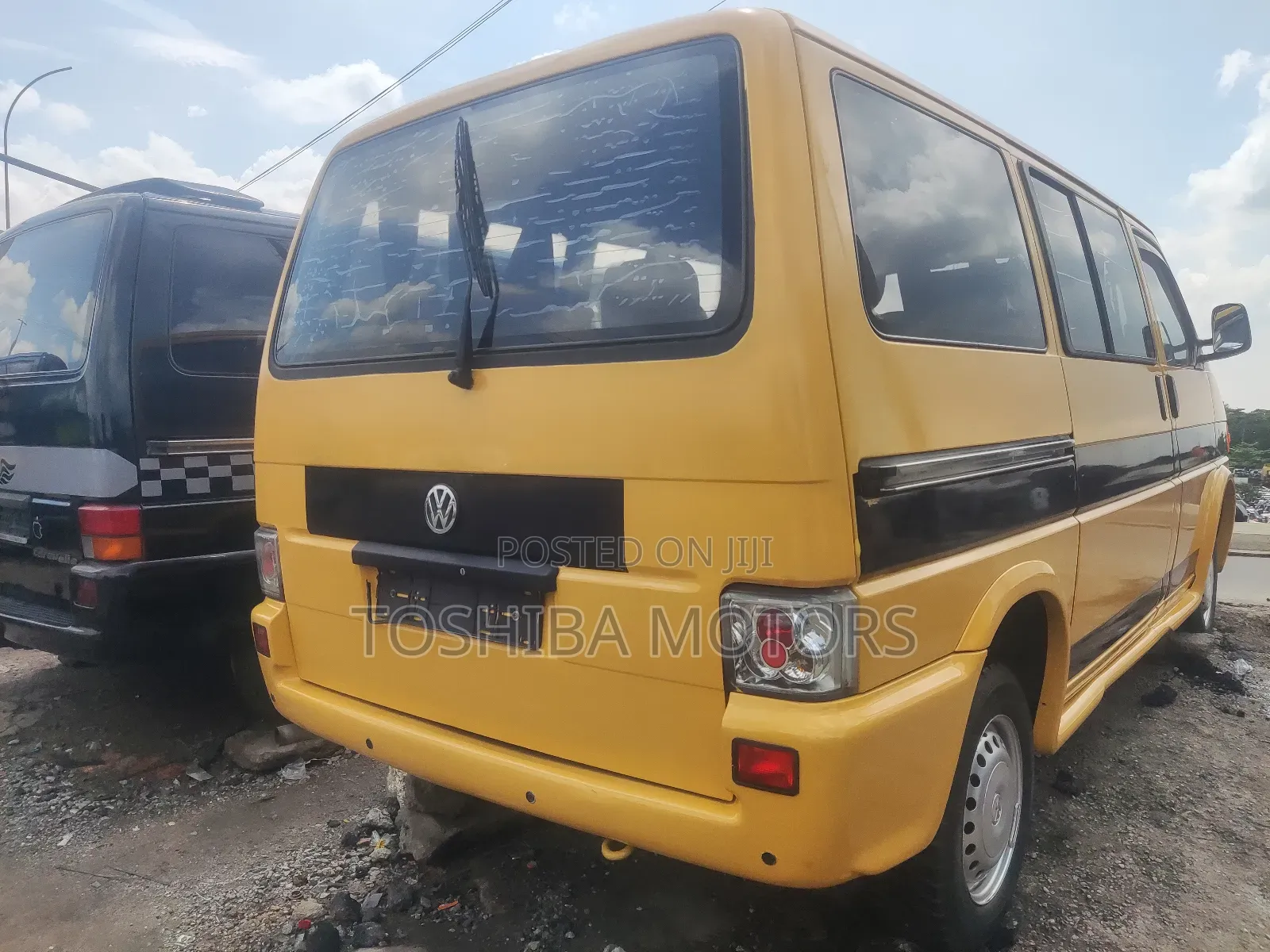 Volkswagen Transporter 2005 Yellow