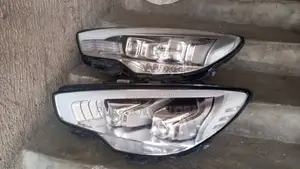 Kia Quoris Headlamps